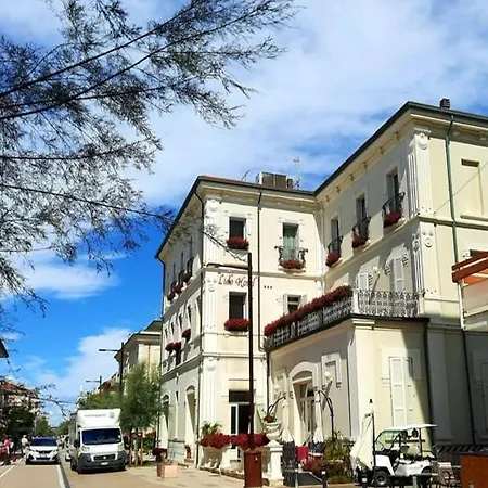 Hotel Lido Rímini