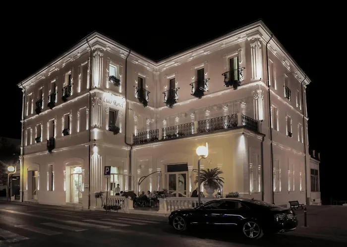Lido Hotel 3*