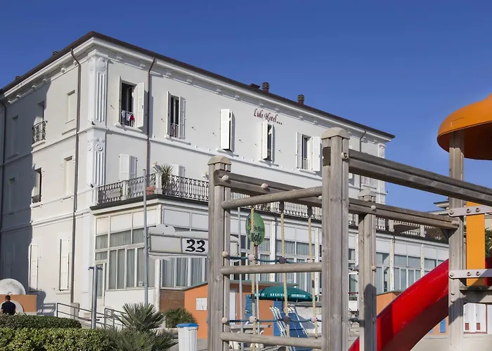 Lido Hotell 3*